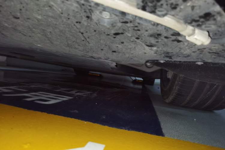 Used Xiaomi Auto SU7 2024 Rear-Drive Ultra-Long Range Advanced Pro-Level Intelligent Driving Version Chassis Front Left