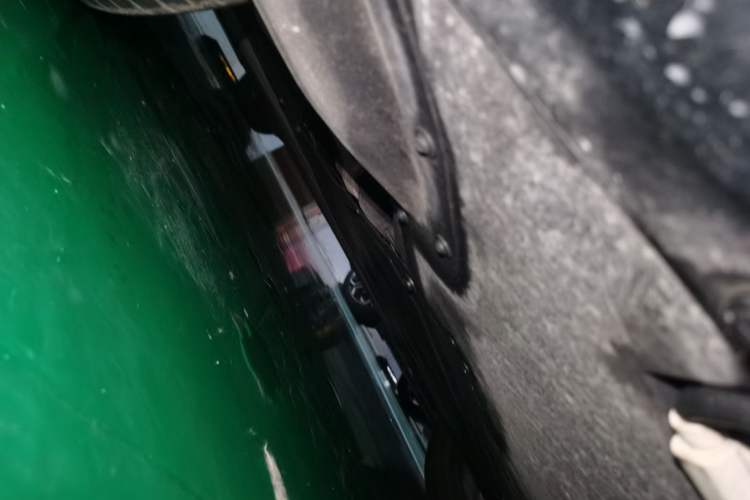 Used Xiaomi Auto SU7 2024 Rear-Drive Long-Range Intelligent Driving Version Chassis Front Right