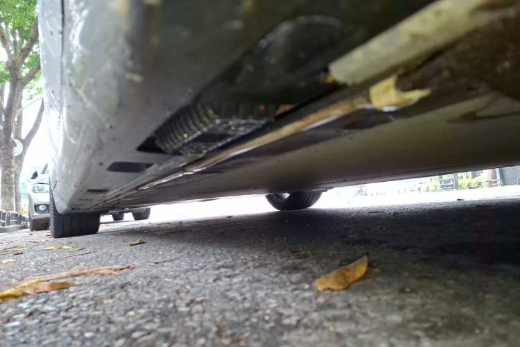 Used Xiaomi Auto SU7 2024 Four-Wheel Drive Ultra-Long Range Advanced Intelligent Driving Max Edition Chassis Front Right
