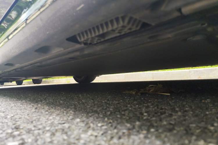 Used Xiaomi Auto SU7 2024 Rear-Drive Long-Range Intelligent Driving Version Chassis Front Right