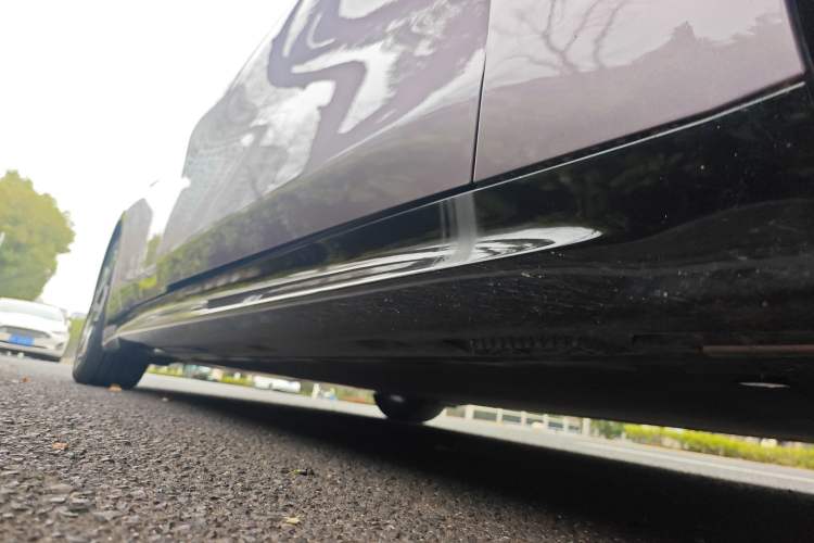 Used Xiaomi Auto SU7 2024 Rear-Drive Long-Range Intelligent Driving Version Chassis Front Right