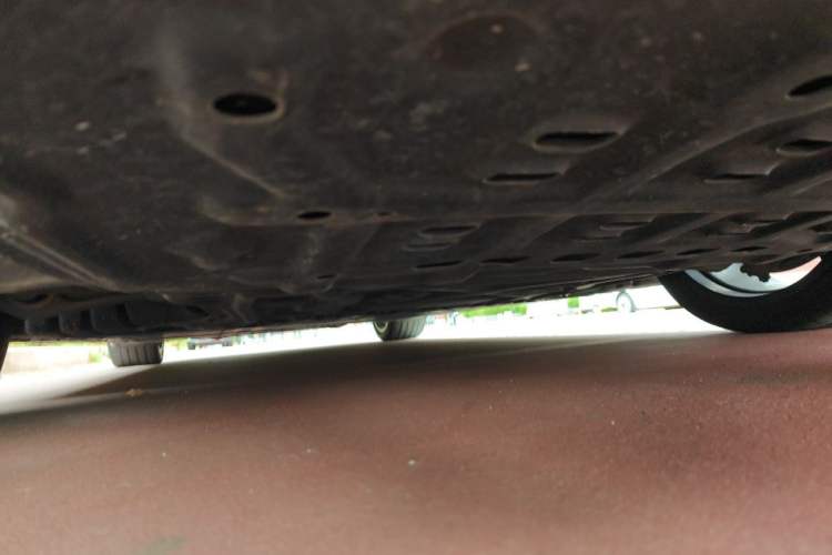 Used Xiaomi Auto SU7 2024 Four-Wheel Drive Ultra-Long Range Advanced Intelligent Driving Max Edition Chassis Front Right