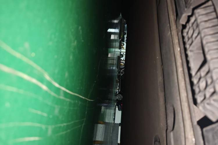 Used Xiaomi Auto SU7 2024 Rear-Drive Long-Range Intelligent Driving Version Chassis Front Right