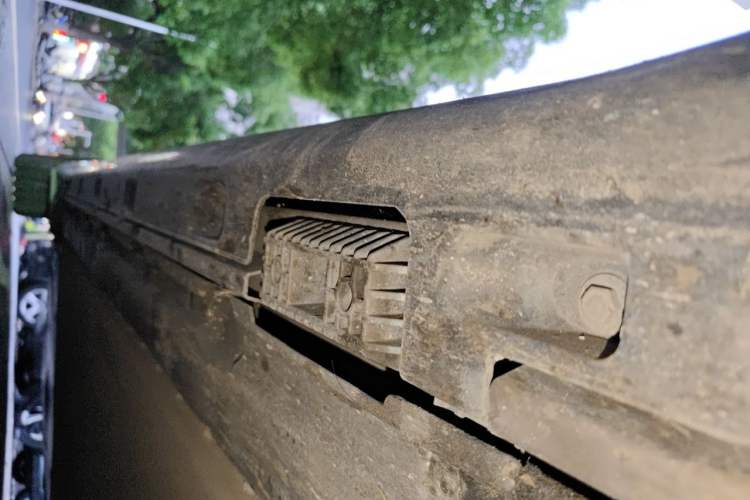 Used Xiaomi Auto SU7 2024 Rear-Drive Ultra-Long Range Advanced Pro-Level Intelligent Driving Version Chassis Front Right