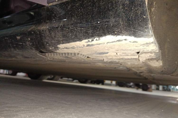 Used Xiaomi Auto SU7 2024 Four-Wheel Drive Ultra-Long Range Advanced Intelligent Driving Max Edition Chassis Front Right