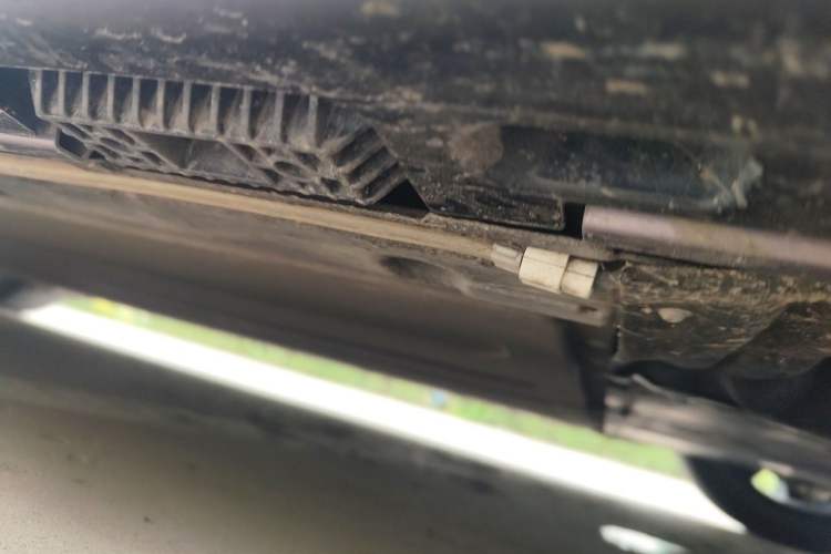 Used Xiaomi Auto SU7 2024 Rear-Drive Standard Founder Edition Chassis Front Right