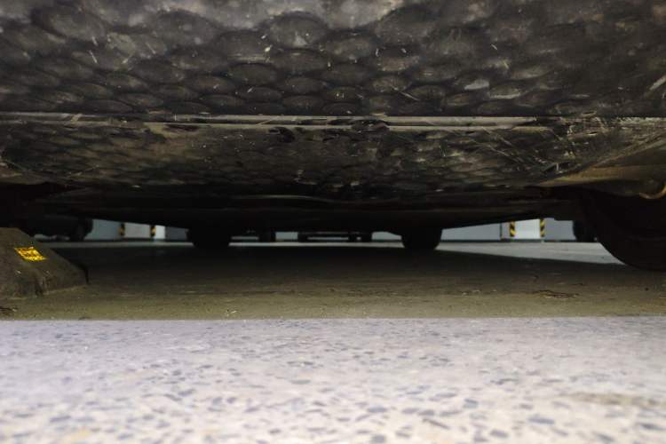 Used Xiaomi Auto SU7 2024 Four-Wheel-Drive Max Founder's Edition Chassis Rear