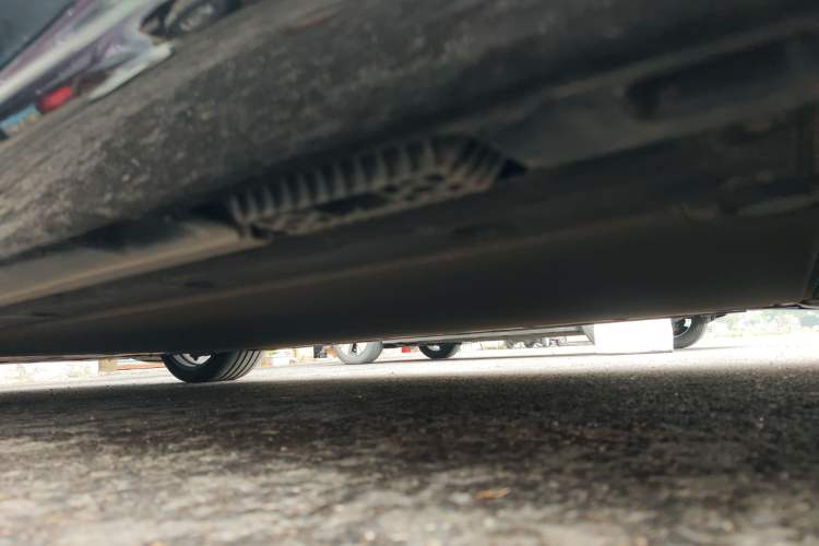 Used Xiaomi Auto SU7 2024 Four-Wheel Drive Ultra-Long Range Advanced Intelligent Driving Max Edition Chassis Rear Left