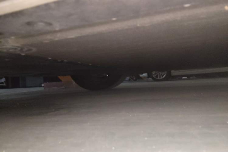 Used Xiaomi Auto SU7 2024 Four-Wheel Drive Ultra-Long Range Advanced Intelligent Driving Max Edition Chassis Rear Left