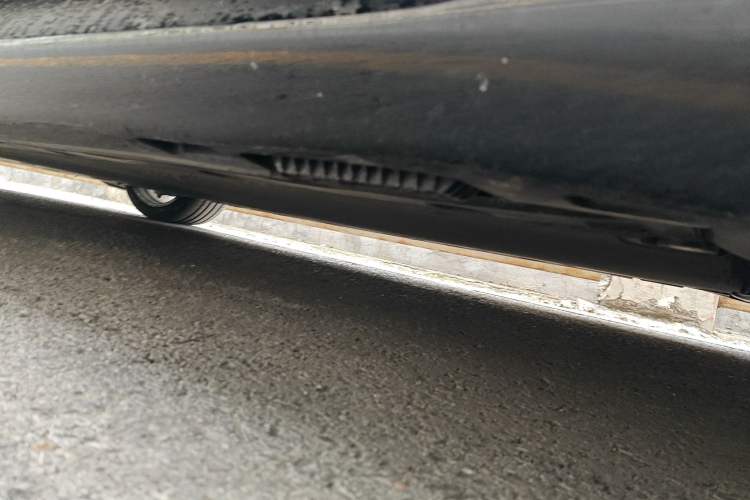 Used Xiaomi Auto SU7 2024 Four-Wheel Drive Ultra-Long Range Advanced Intelligent Driving Max Edition Chassis Rear Left