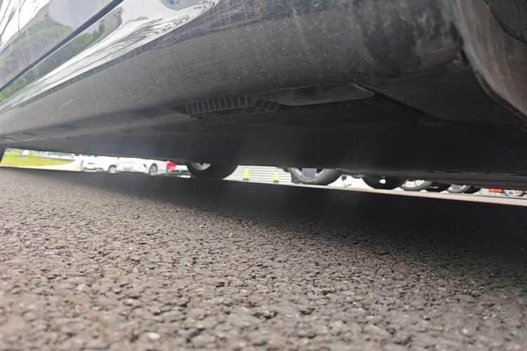 Used Xiaomi Auto SU7 2024 Four-Wheel Drive Ultra-Long Range Advanced Intelligent Driving Max Edition Chassis Rear Left
