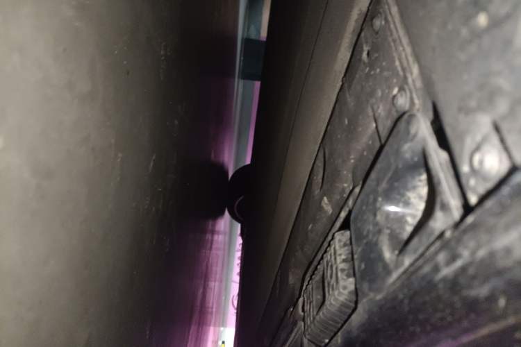 Used Xiaomi Auto SU7 2024 Rear-Drive Long-Range Intelligent Driving Version Chassis Rear Right