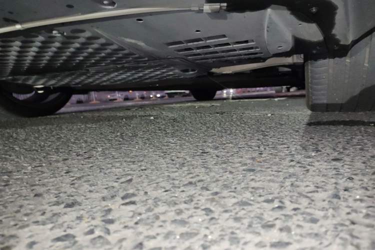 Used Xiaomi Auto SU7 2024 Rear-Drive Ultra-Long Range Advanced Pro-Level Intelligent Driving Version Chassis Rear Right