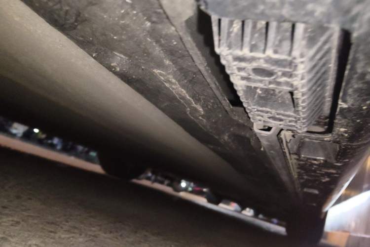 Used Xiaomi Auto SU7 2024 Rear-Drive Long-Range Intelligent Driving Version Chassis Rear Right