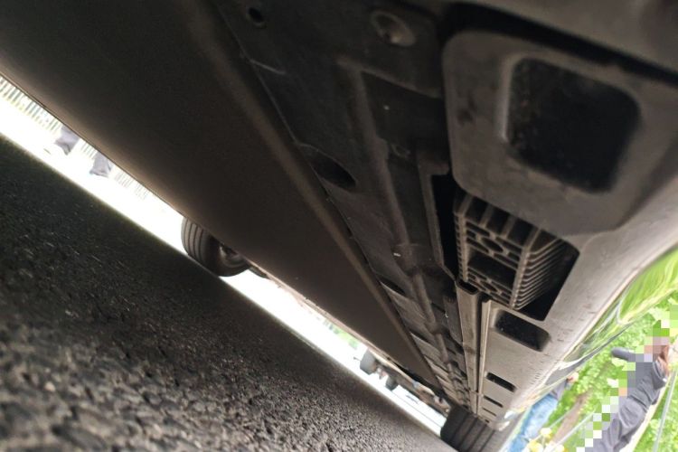 Used Xiaomi Auto SU7 2024 Rear-Drive Ultra-Long Range Advanced Pro-Level Intelligent Driving Version Chassis Rear Right