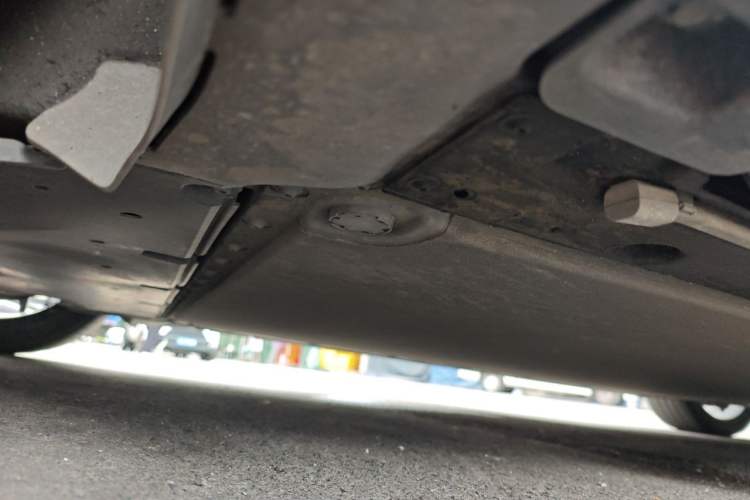 Used Xiaomi Auto SU7 2024 Four-Wheel Drive Ultra-Long Range Advanced Intelligent Driving Max Edition Chassis Rear Right