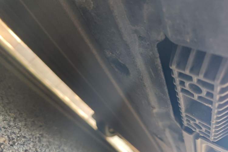 Used Xiaomi Auto SU7 2024 Rear-Drive Long-Range Intelligent Driving Version Chassis Rear Right