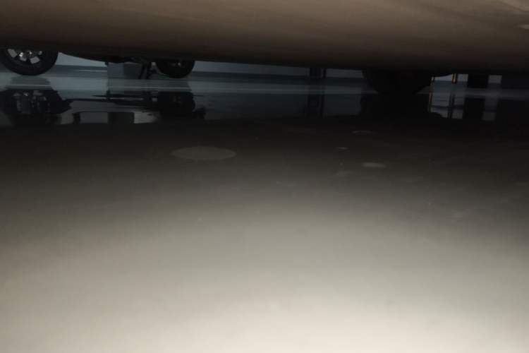 Used Xiaomi Auto SU7 2024 Rear-Drive Long-Range Intelligent Driving Version Chassis Rear Right