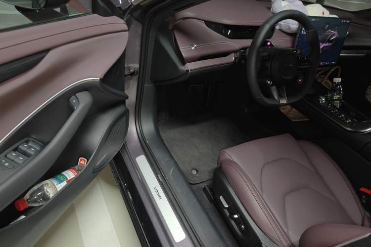 Used Xiaomi Auto SU7 2024 Rear-Drive Ultra-Long Range Advanced Pro-Level Intelligent Driving Version Driver Seat