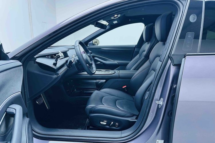 Used Xiaomi Auto SU7 2024 Four-Wheel Drive Ultra-Long Range Advanced Intelligent Driving Max Edition Driver Seat