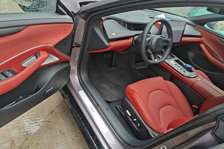 Used Xiaomi Auto SU7 2024 Rear-Drive Ultra-Long Range Advanced Pro-Level Intelligent Driving Version Driver Seat
