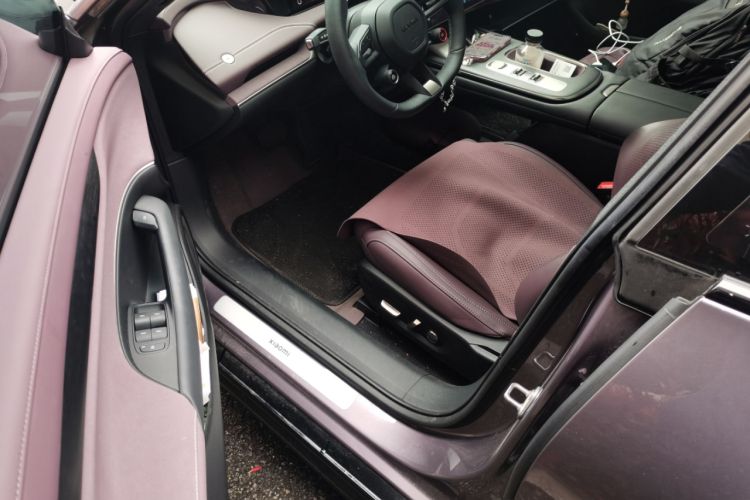 Used Xiaomi Auto SU7 2024 Rear-Drive Long-Range Intelligent Driving Version Driver Seat