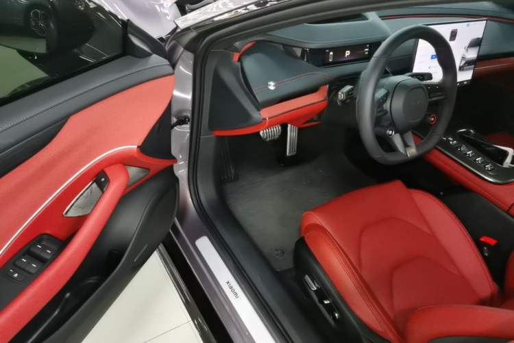 Used Xiaomi Auto SU7 2024 Four-Wheel Drive Ultra-Long Range Advanced Intelligent Driving Max Edition Driver Seat