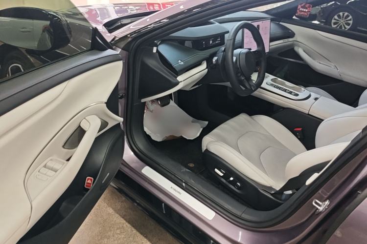 Used Xiaomi Auto SU7 2024 Four-Wheel Drive Ultra-Long Range Advanced Intelligent Driving Max Edition Driver Seat