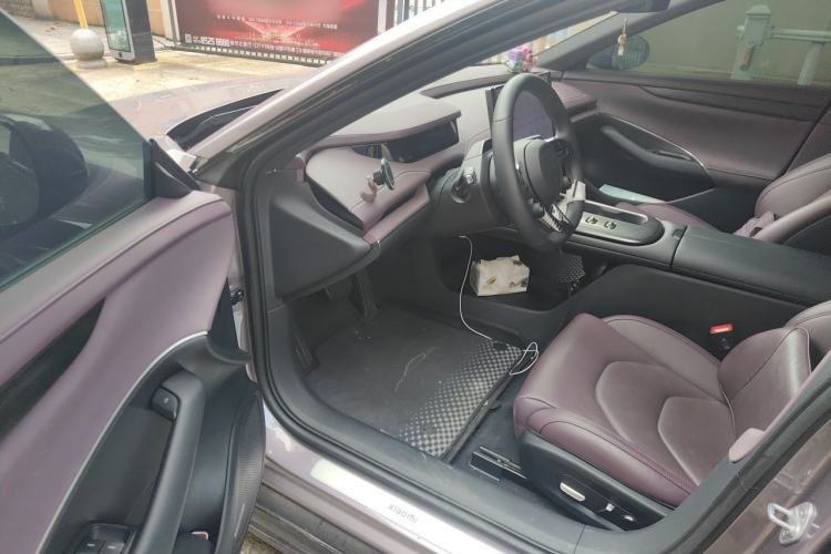 Used Xiaomi Auto SU7 2024 Rear-Drive Ultra-Long Range Advanced Pro-Level Intelligent Driving Version Driver Seat