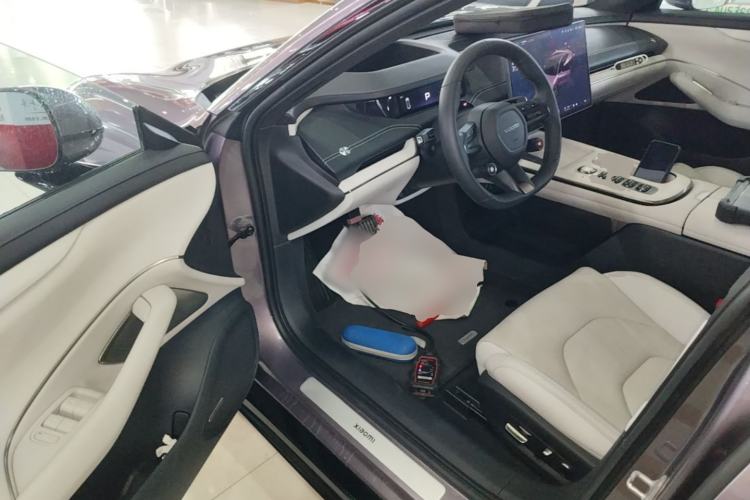 Used Xiaomi Auto SU7 2024 Four-Wheel Drive Ultra-Long Range Advanced Intelligent Driving Max Edition Driver Seat