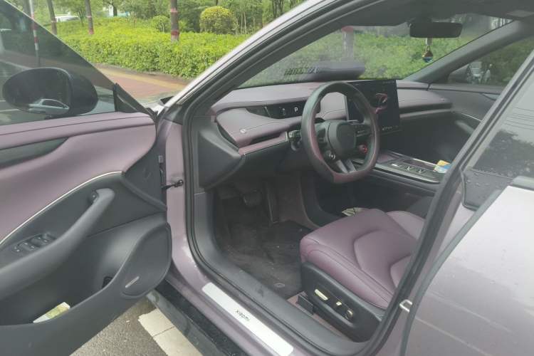Used Xiaomi Auto SU7 2024 Rear-Drive Ultra-Long Range Advanced Pro-Level Intelligent Driving Version Driver Seat