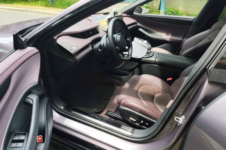 Used Xiaomi Auto SU7 2024 Rear-Drive Long-Range Intelligent Driving Version Driver Seat