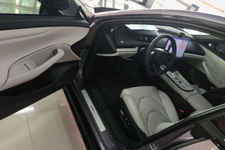Used Xiaomi Auto SU7 2024 Rear-Drive Long-Range Intelligent Driving Version Driver Seat