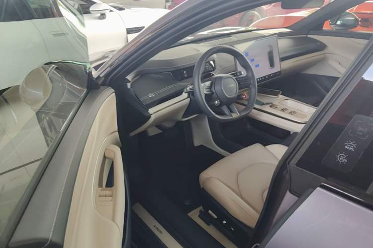 Used Xiaomi Auto SU7 2024 Rear-Drive Ultra-Long Range Advanced Pro-Level Intelligent Driving Version Driver Seat