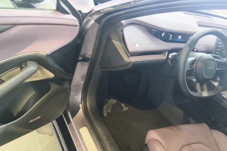 Used Xiaomi Auto SU7 2024 Rear-Drive Ultra-Long Range Advanced Pro-Level Intelligent Driving Version Driver Seat