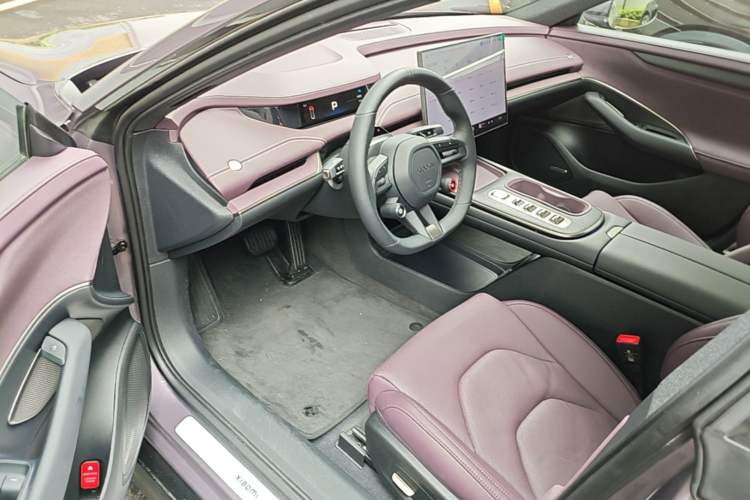 Used Xiaomi Auto SU7 2024 Rear-Drive Ultra-Long Range Advanced Pro-Level Intelligent Driving Version Driver Seat