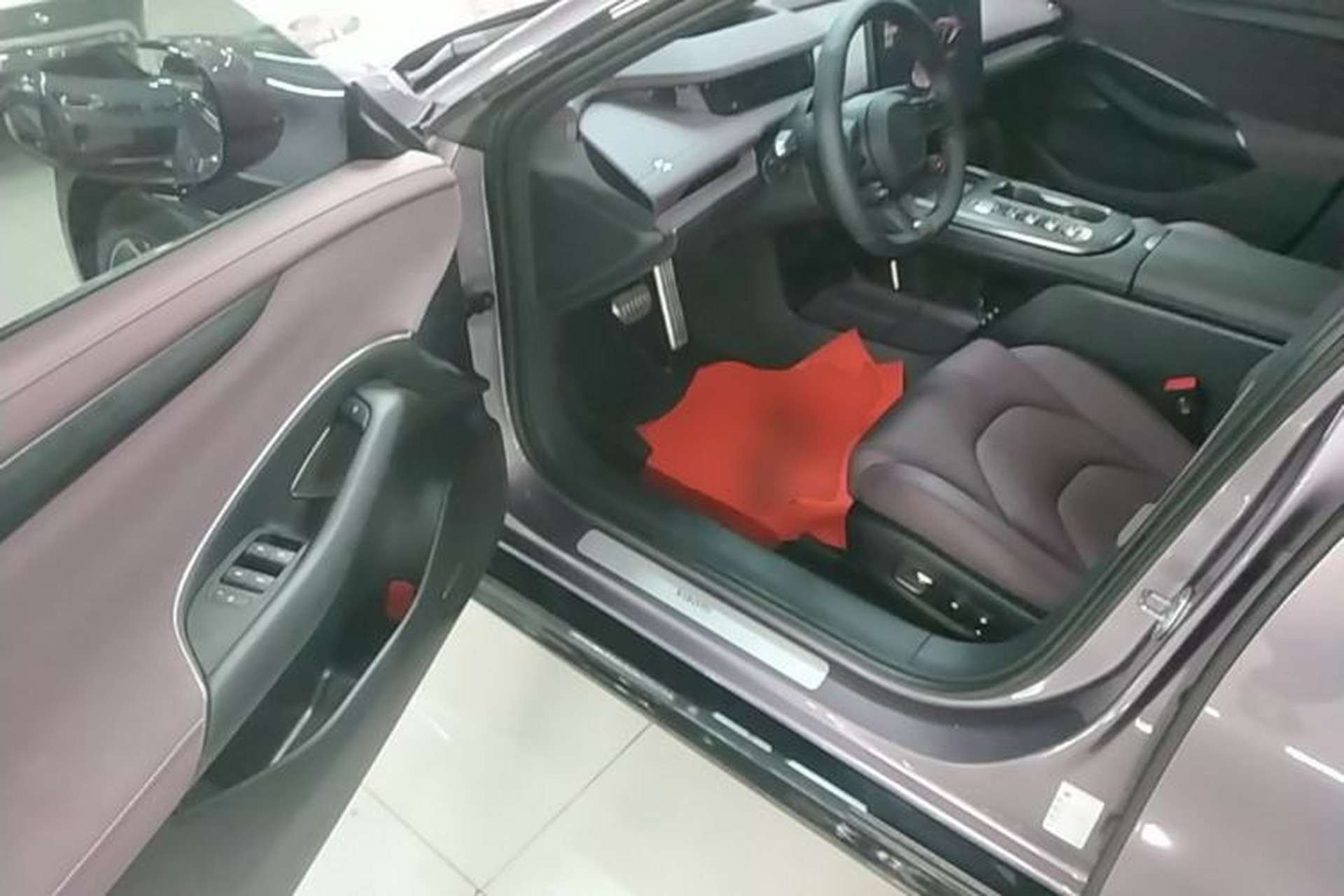 Used Xiaomi Auto SU7 2024 Four-Wheel Drive Ultra-Long Range Advanced Intelligent Driving Max Edition Driver Seat