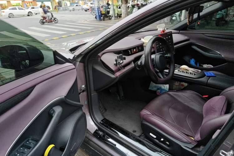 Used Xiaomi Auto SU7 2024 Rear-Drive Ultra-Long Range Advanced Pro-Level Intelligent Driving Version Driver Seat