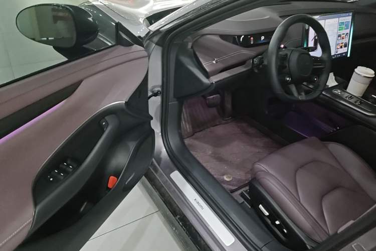 Used Xiaomi Auto SU7 2024 Rear-Drive Long-Range Intelligent Driving Version Driver Seat