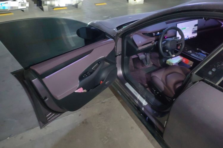 Used Xiaomi Auto SU7 2024 Rear-Drive Long-Range Intelligent Driving Version Driver Seat