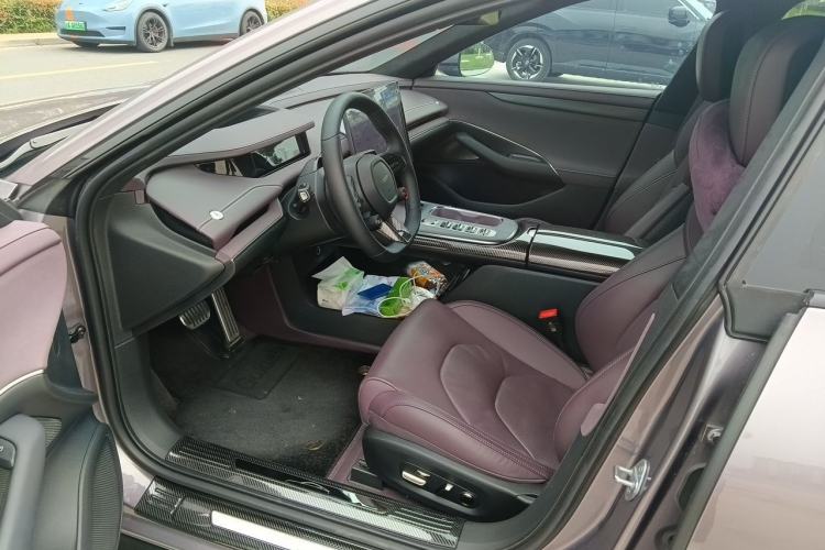 Used Xiaomi Auto SU7 2024 Four-Wheel Drive Ultra-Long Range Advanced Intelligent Driving Max Edition Driver Seat
