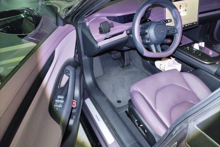 Used Xiaomi Auto SU7 2024 Rear-Drive Ultra-Long Range Advanced Pro-Level Intelligent Driving Version Driver Seat