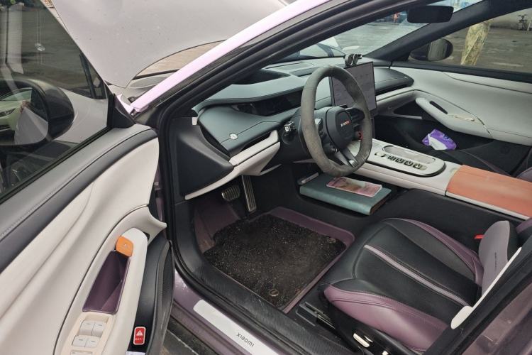 Used Xiaomi Auto SU7 2024 Four-Wheel Drive Ultra-Long Range Advanced Intelligent Driving Max Edition Driver Seat