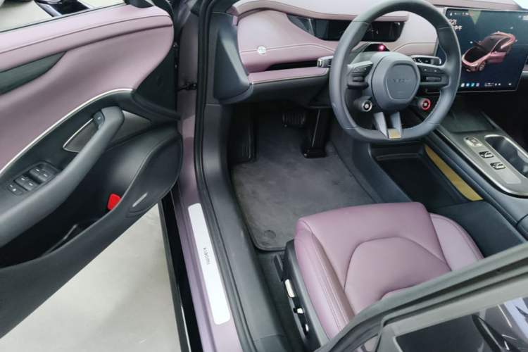 Used Xiaomi Auto SU7 2024 Rear-Drive Ultra-Long Range Advanced Pro-Level Intelligent Driving Version Driver Seat