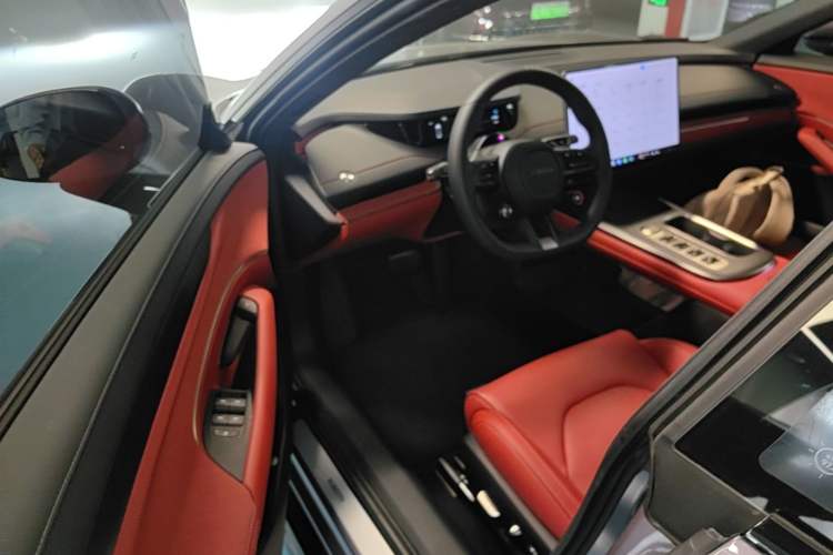 Used Xiaomi Auto SU7 2024 Rear-Drive Ultra-Long Range Advanced Pro-Level Intelligent Driving Version Driver Seat