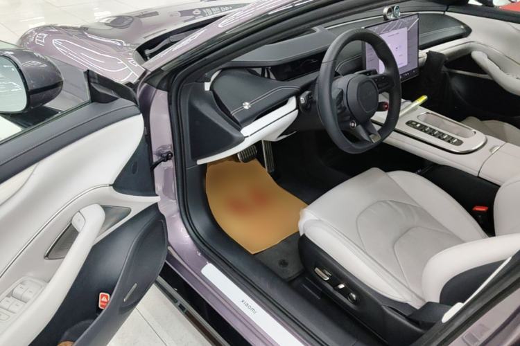 Used Xiaomi Auto SU7 2024 Four-Wheel Drive Ultra-Long Range Advanced Intelligent Driving Max Edition Driver Seat
