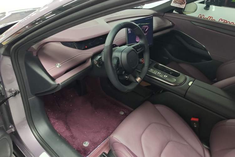 Used Xiaomi Auto SU7 2024 Rear-Drive Long-Range Intelligent Driving Version Driver Seat