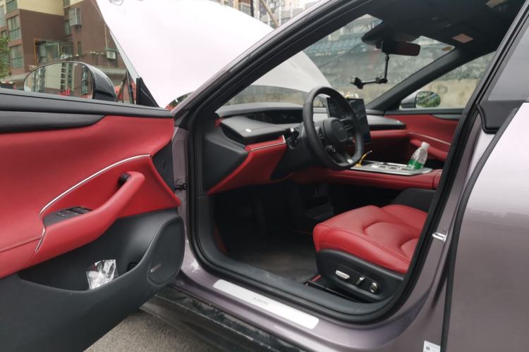 Used Xiaomi Auto SU7 2024 Rear-Drive Long-Range Intelligent Driving Version Driver Seat