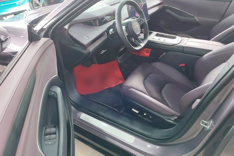 Used Xiaomi Auto SU7 2024 Rear-Drive Long-Range Intelligent Driving Version Driver Seat