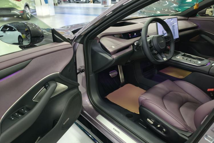 Used Xiaomi Auto SU7 2024 Four-Wheel Drive Ultra-Long Range Advanced Intelligent Driving Max Edition Driver Seat